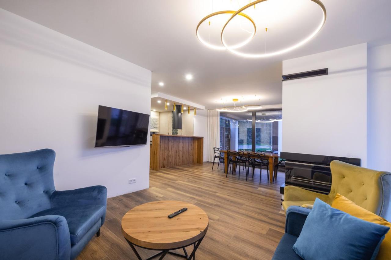 Hotel Debowy Dwor Ruda Rozaniecka Exteriér fotografie