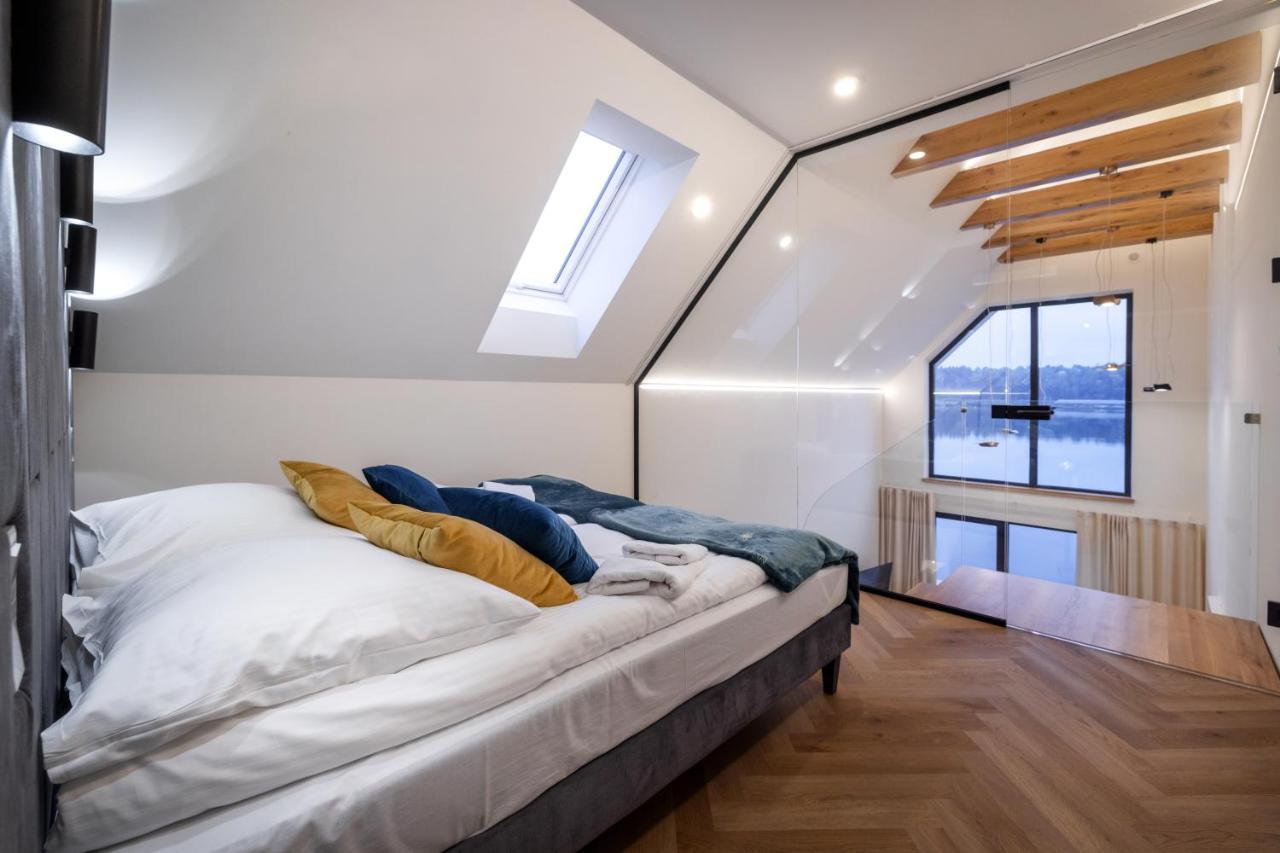 Hotel Debowy Dwor Ruda Rozaniecka Exteriér fotografie