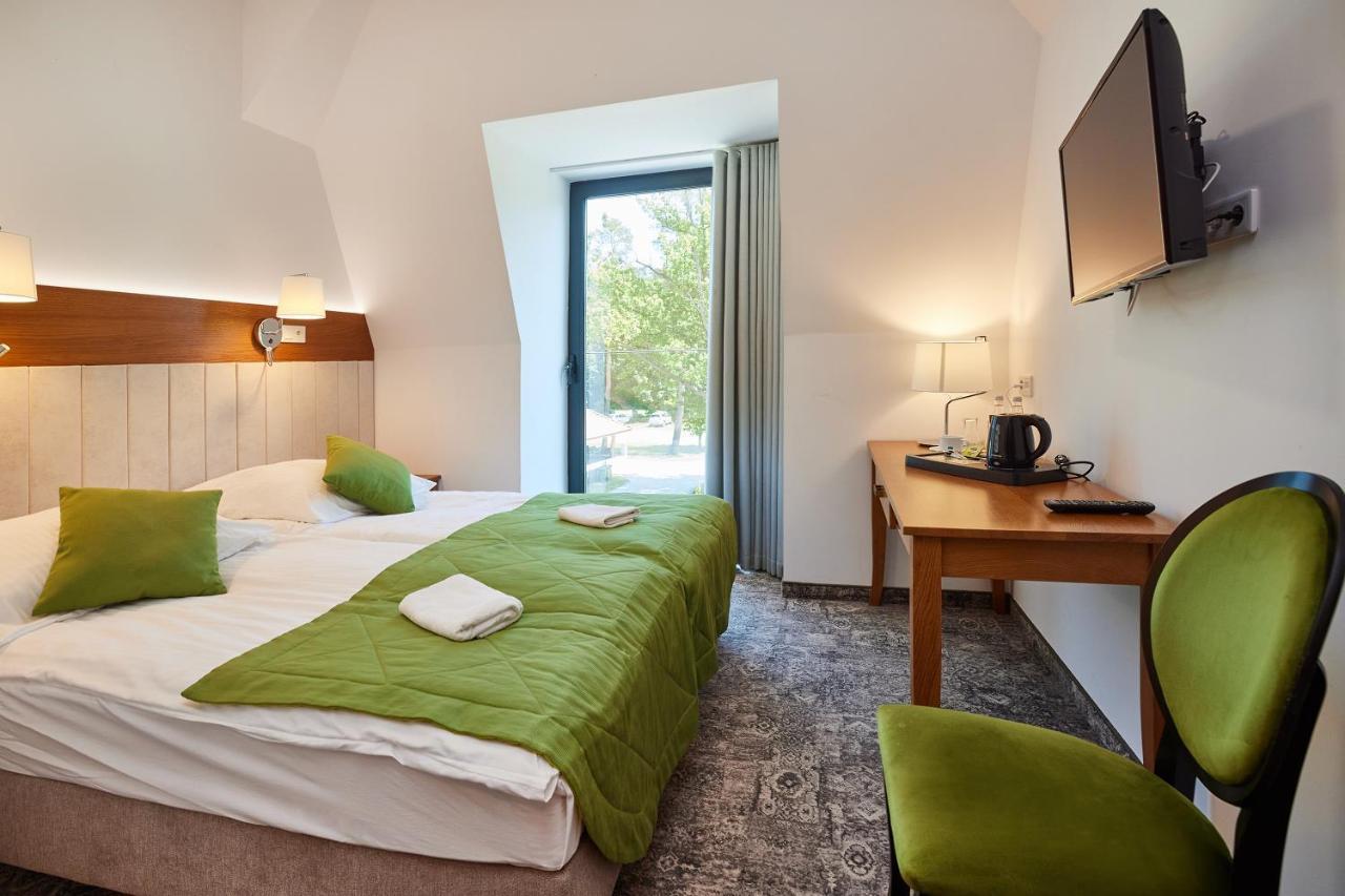 Hotel Debowy Dwor Ruda Rozaniecka Pokoj fotografie
