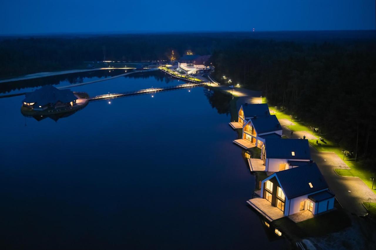 Hotel Debowy Dwor Ruda Rozaniecka Exteriér fotografie