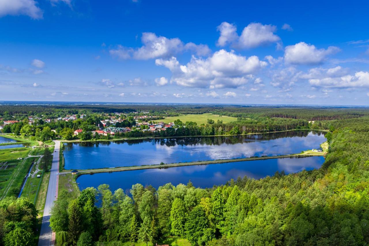 Hotel Debowy Dwor Ruda Rozaniecka Exteriér fotografie