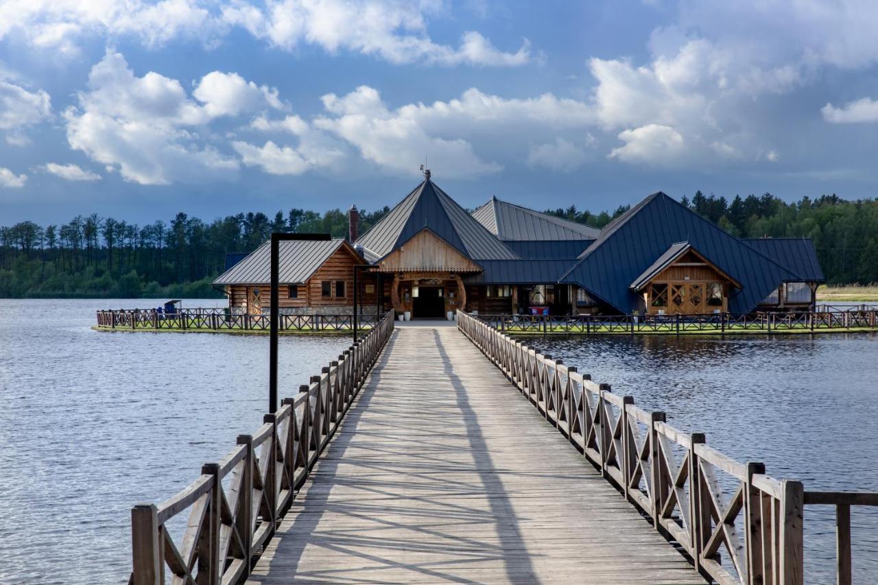 Hotel Debowy Dwor Ruda Rozaniecka Exteriér fotografie