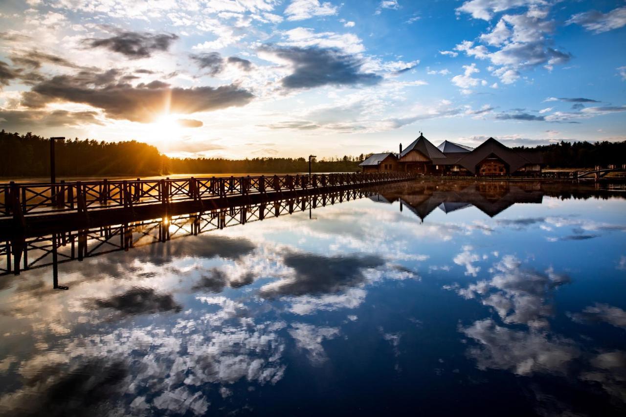 Hotel Debowy Dwor Ruda Rozaniecka Exteriér fotografie