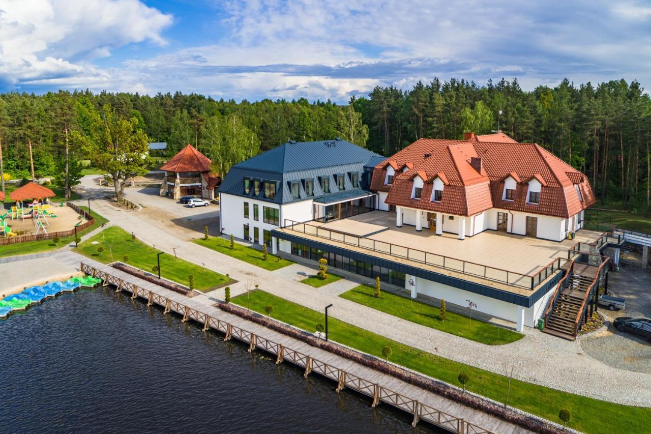 Hotel Debowy Dwor Ruda Rozaniecka Exteriér fotografie