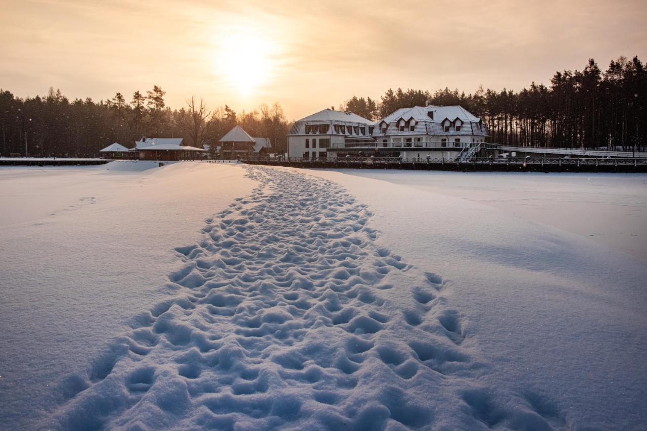 Hotel Debowy Dwor Ruda Rozaniecka Exteriér fotografie