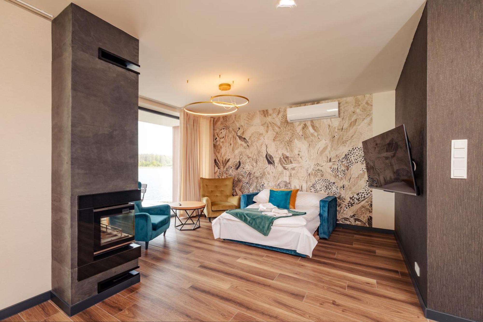 Hotel Debowy Dwor Ruda Rozaniecka Exteriér fotografie